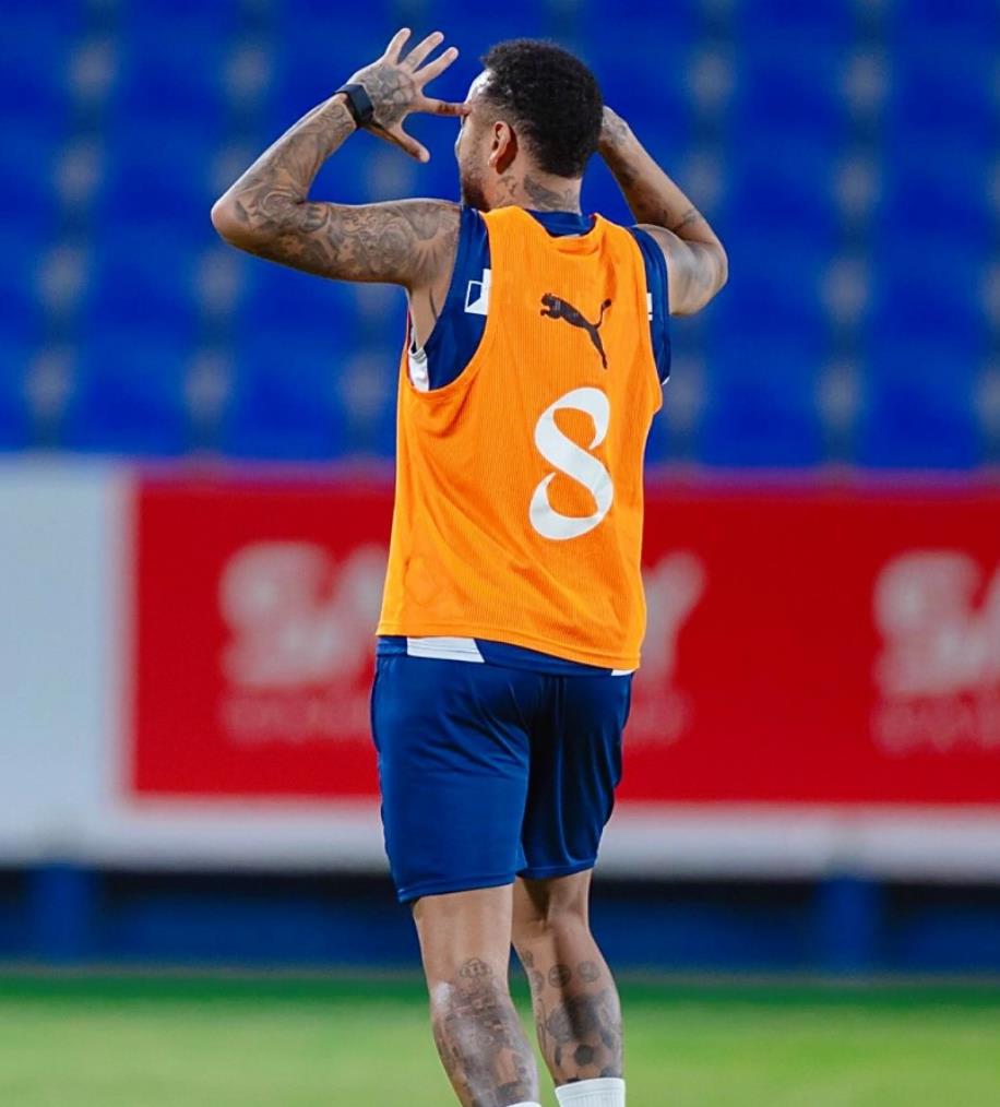 锐不可当引爆全场！，内马尔意外战胜DWG赛场气氛高涨